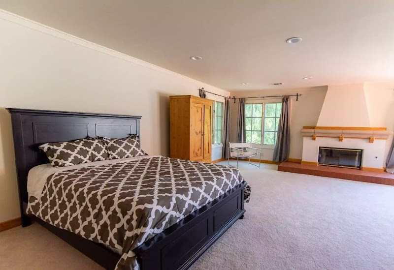 Golden Path Recovery Center