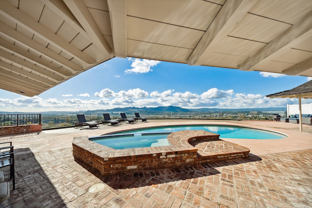 Monarch Treatment Center