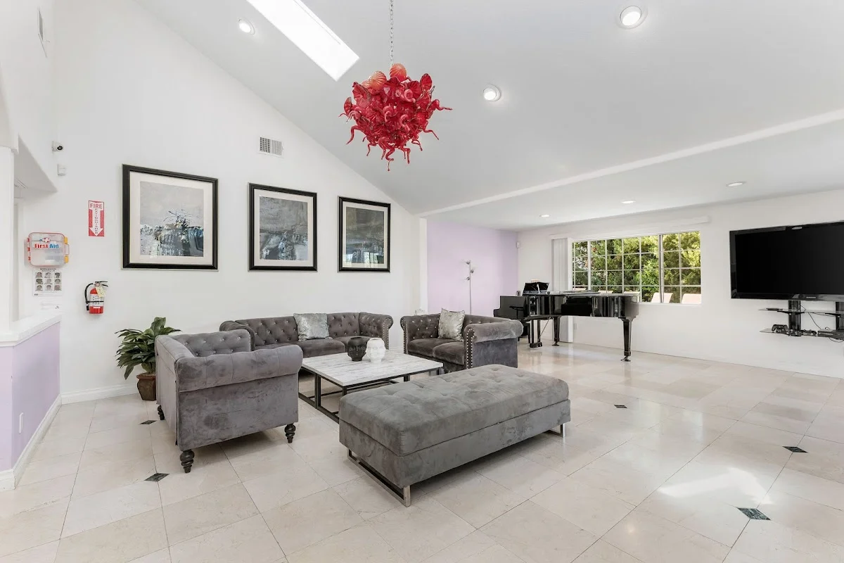 West Valley Detox Treatment - Tarzana