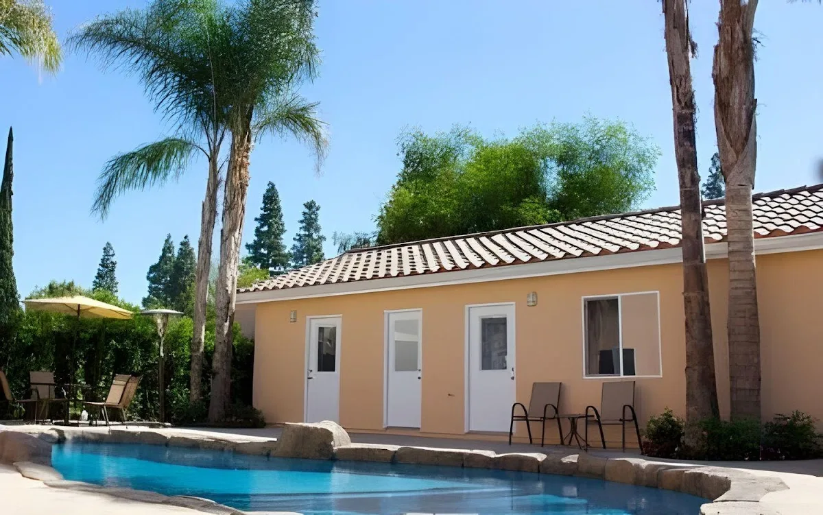 All In Solutions Detox Reseda - Photo 5