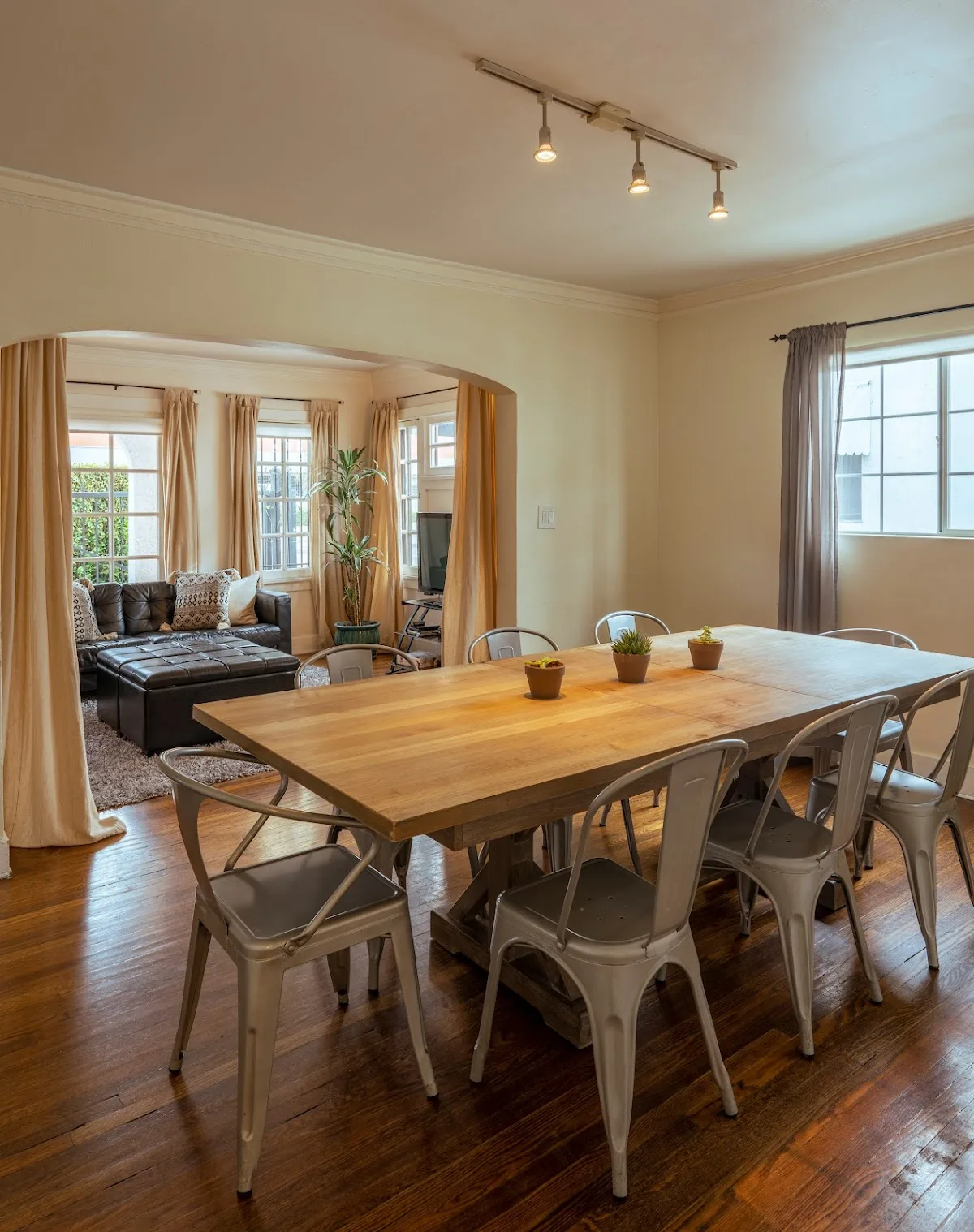 La Fuente Hollywood Treatment Center - interior photo