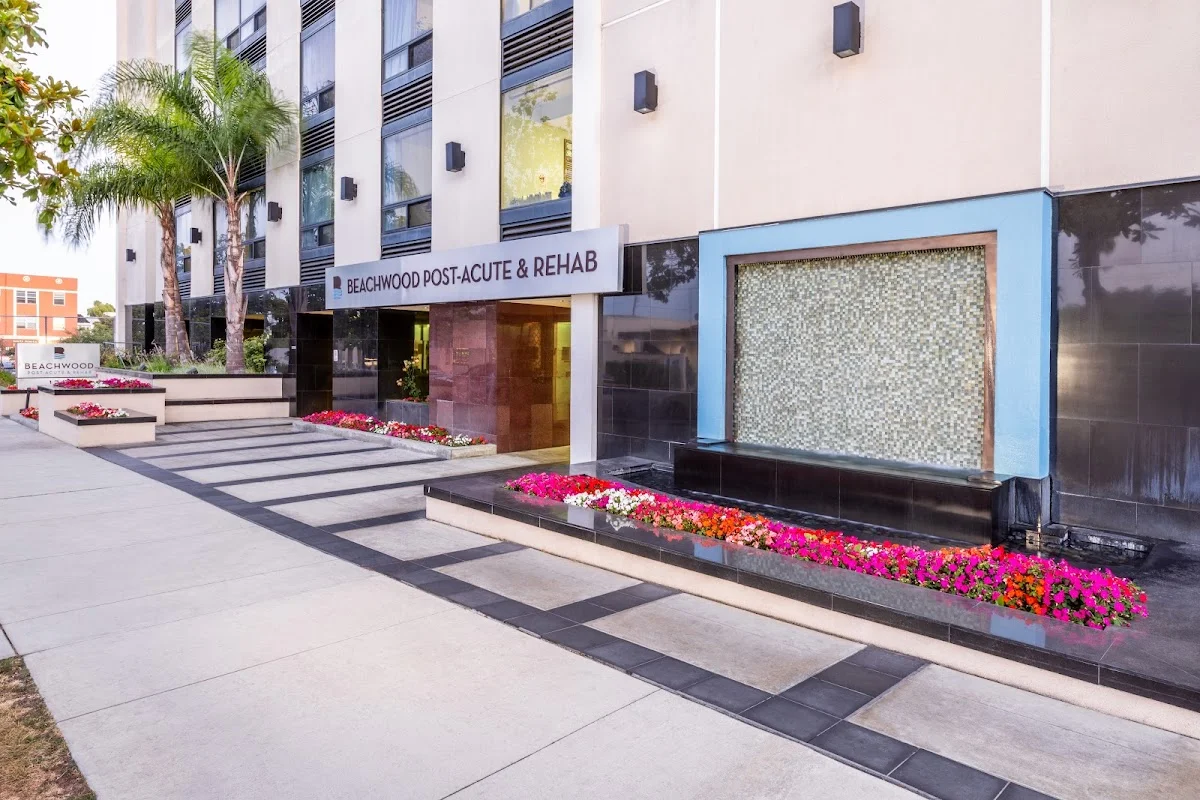 Beachwood Post-Acute & Rehab - Photo 2