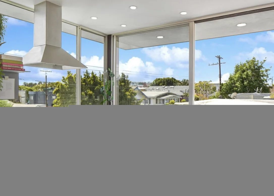 Halo House Sober Living - Photo 4