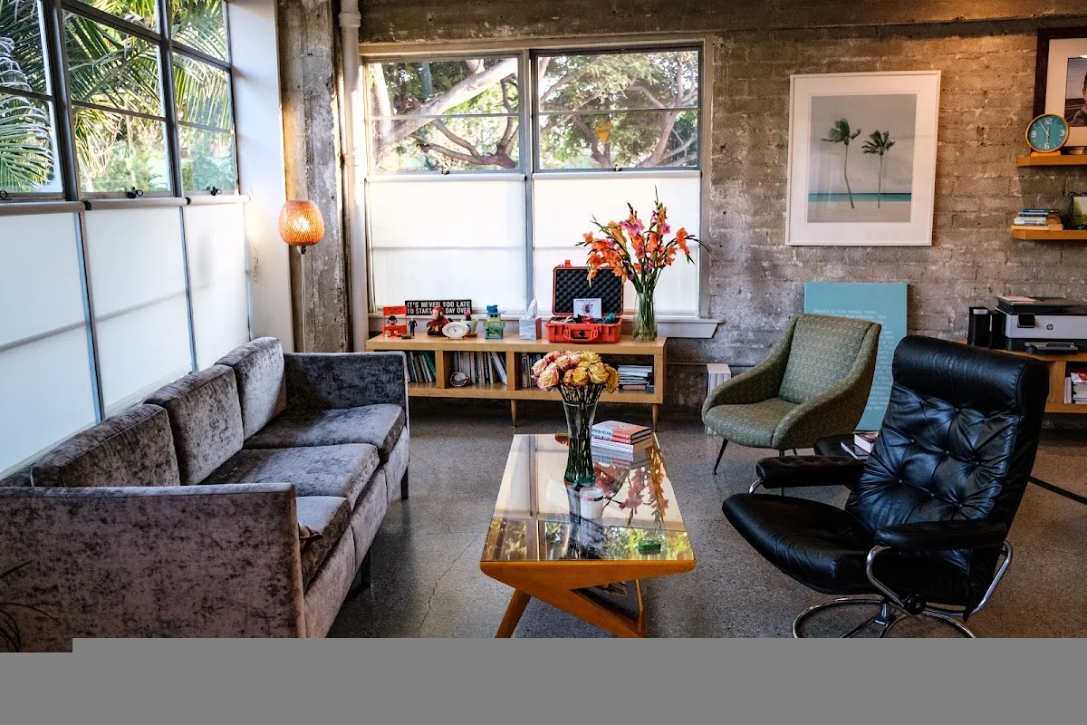 Shell Avenue Sober Living - Photo 2