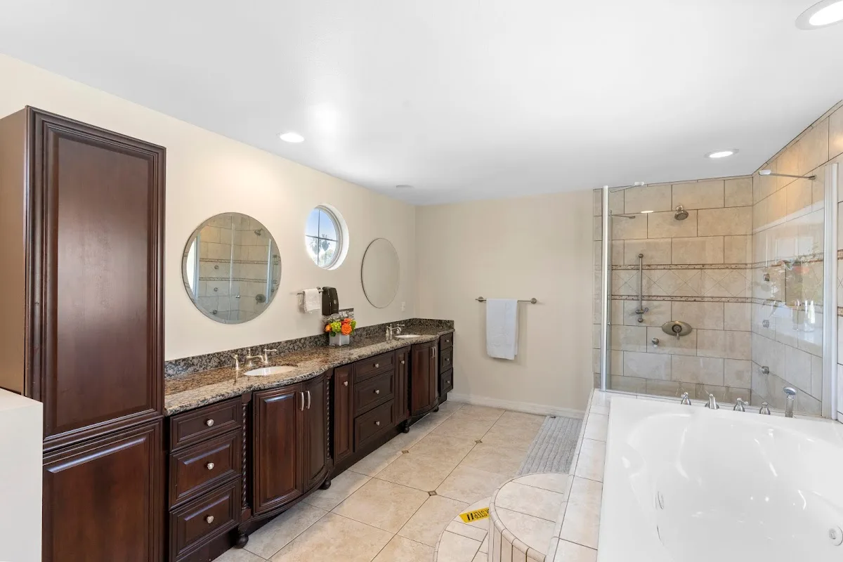 CNV Detox - Drug and Alcohol Rehab in Los Angeles - interior photo