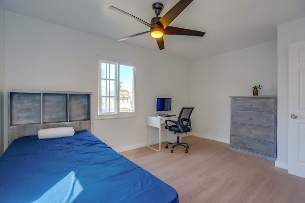 Bridges Recovery Sober Living Apartment Homes Los Angeles - Ảnh 6