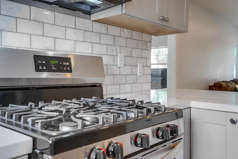 Bridges Recovery Sober Living Apartment Homes Los Angeles - Photo 5