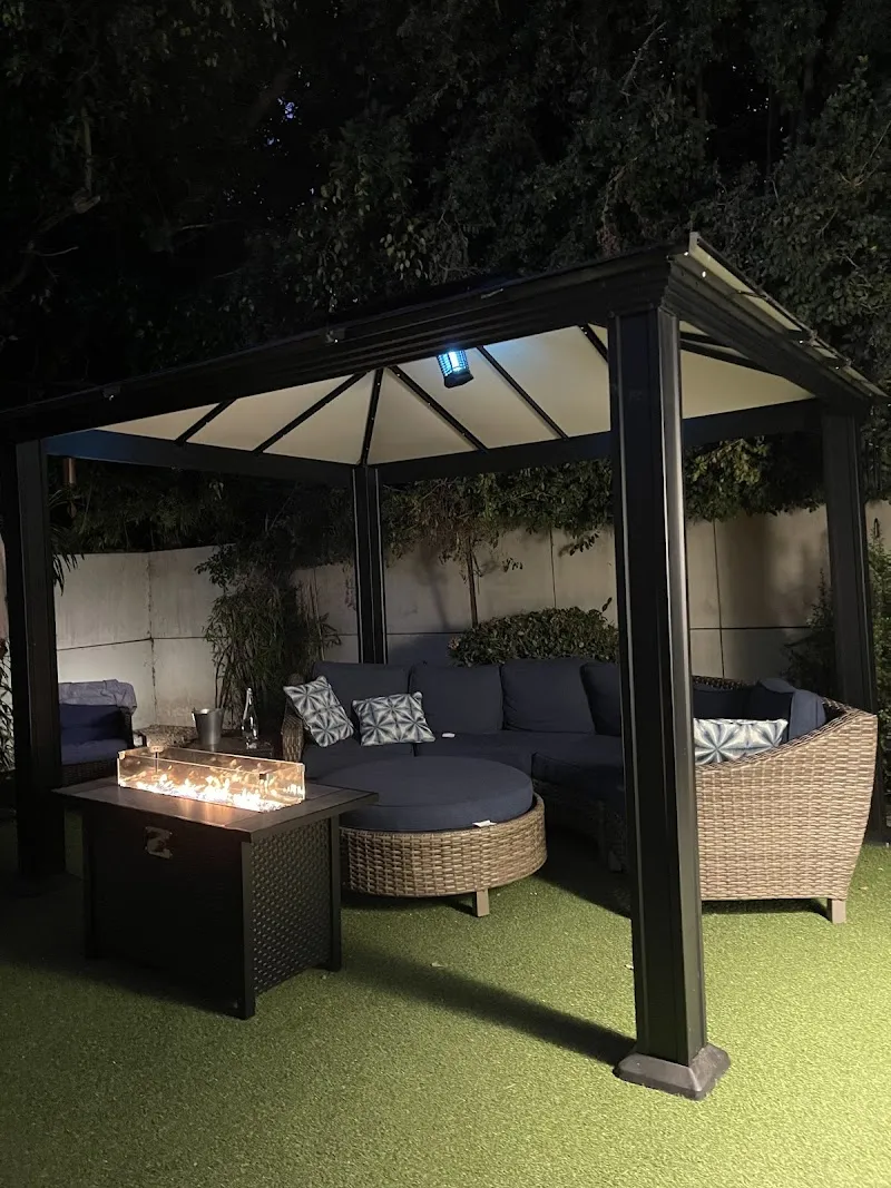 Harlow House Sober Living Los Angeles - Photo 3