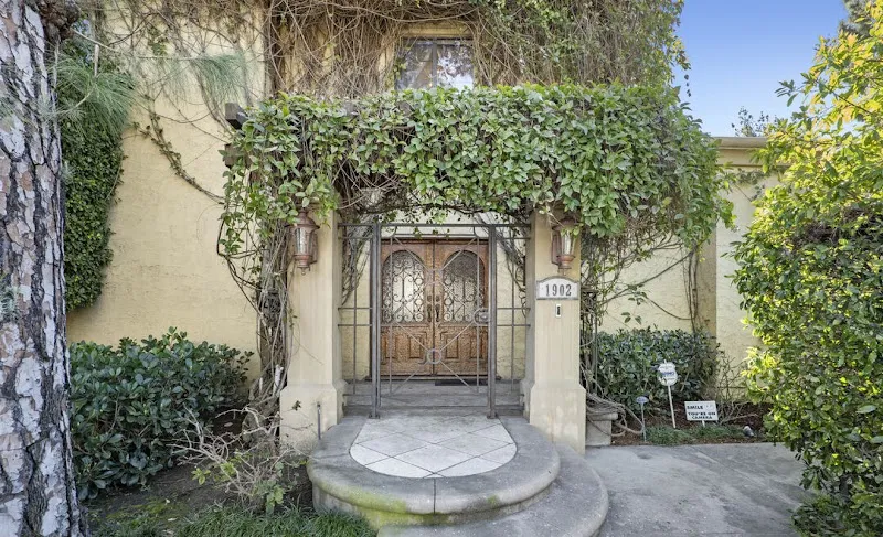 Riviera Recovery - Mental Health Housing in Santa Monica - Photo 2