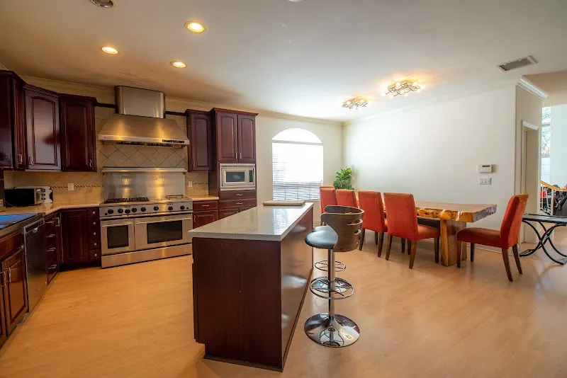 The Nook Sober Living in Los Angeles for Men - Photo 3