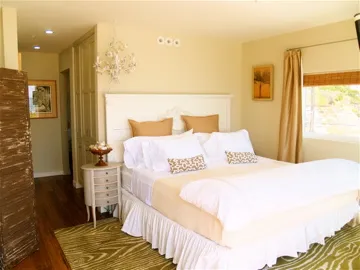 Malibu Beachside Sober Living - Photo 4