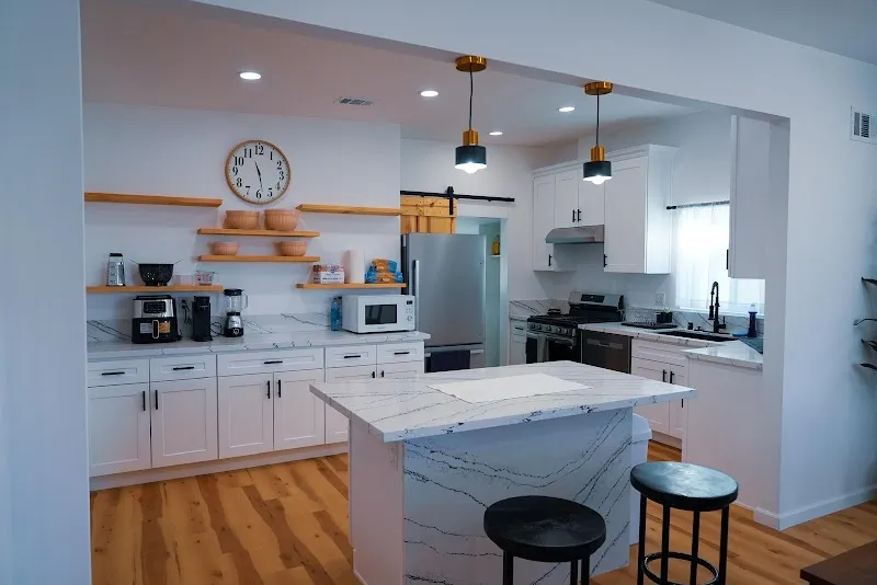 Bridges Recovery Co-Ed Sober Living Homes Los Angeles - Photo 1