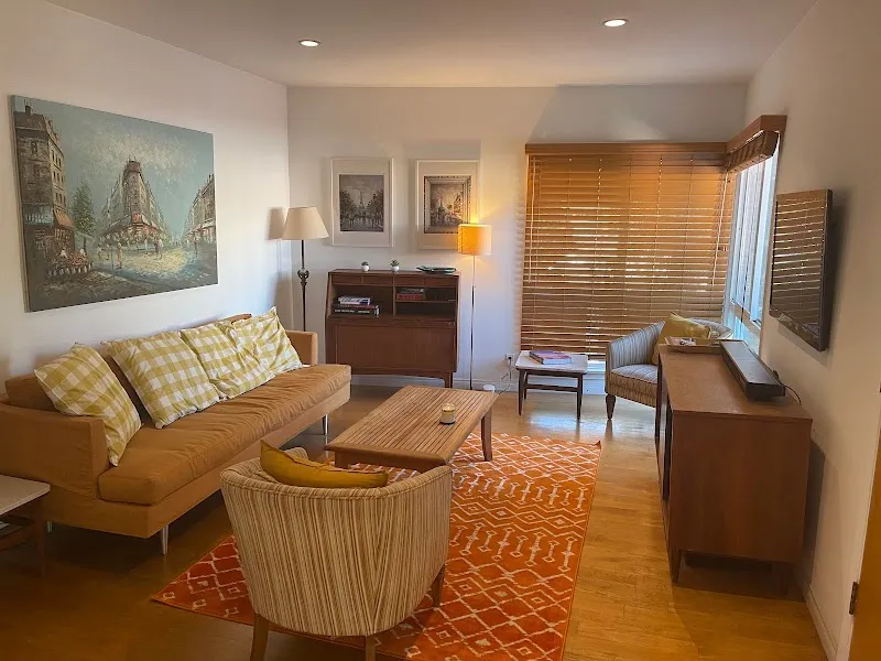 Shell Avenue Sober Living - Photo 3