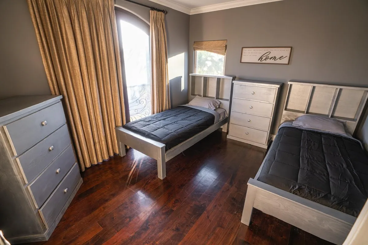 Design For Recovery - Sober Living in Los Angeles - Ảnh 2