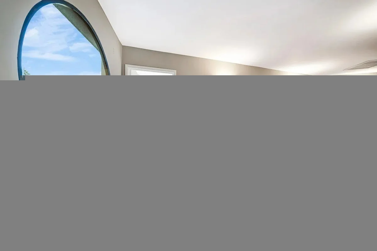 Sunshine Sober Living - Photo 5