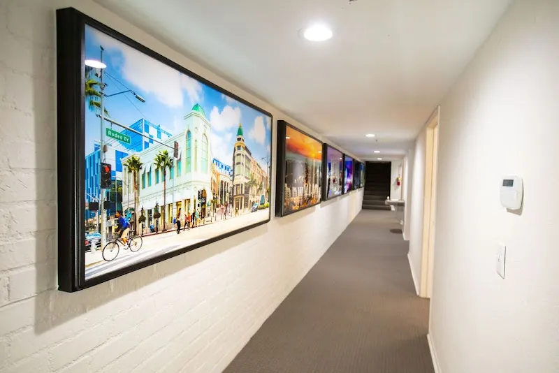 Outpatient Los Angeles - Photo 4