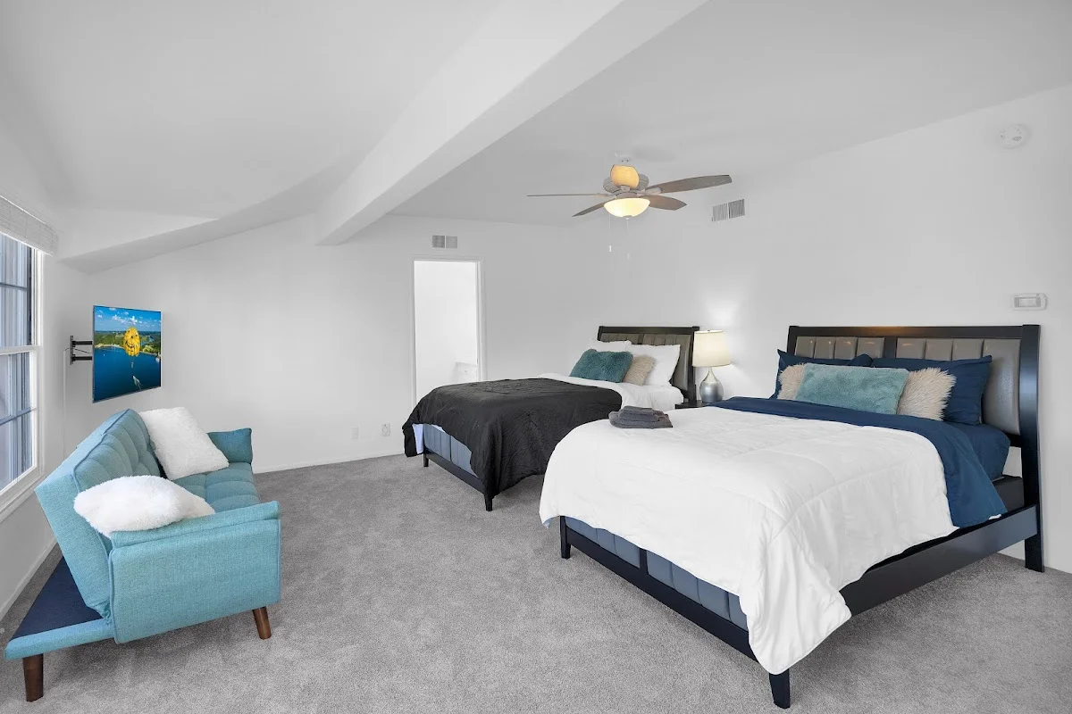 Healing Treatment Center - interior photo