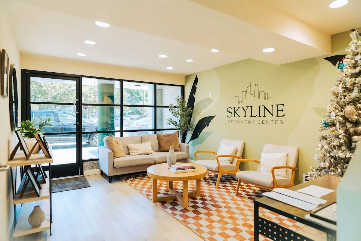 Skyline Recovery Center Los Angeles Drug & Alcohol Rehab - Photo 3