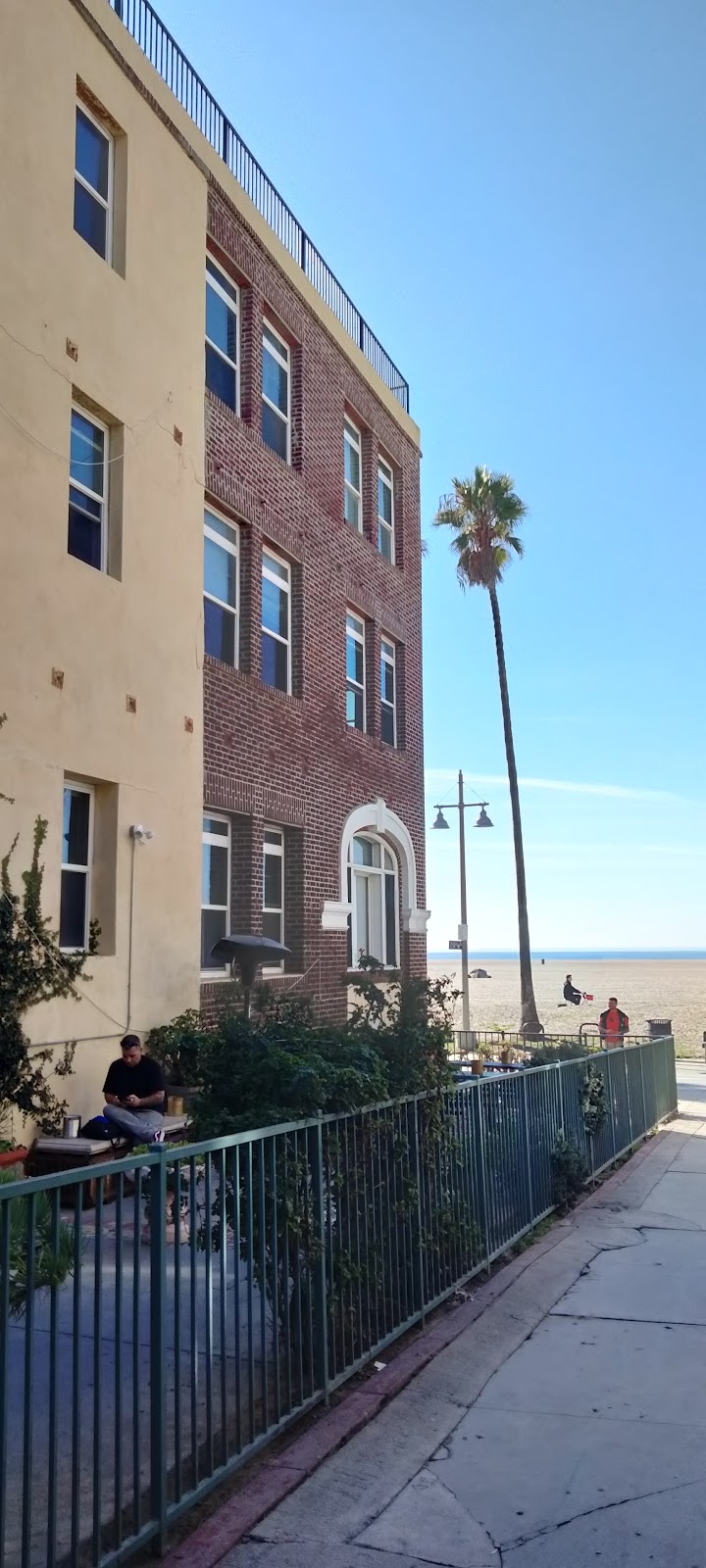 Phoenix House - Venice Beach - Photo 6