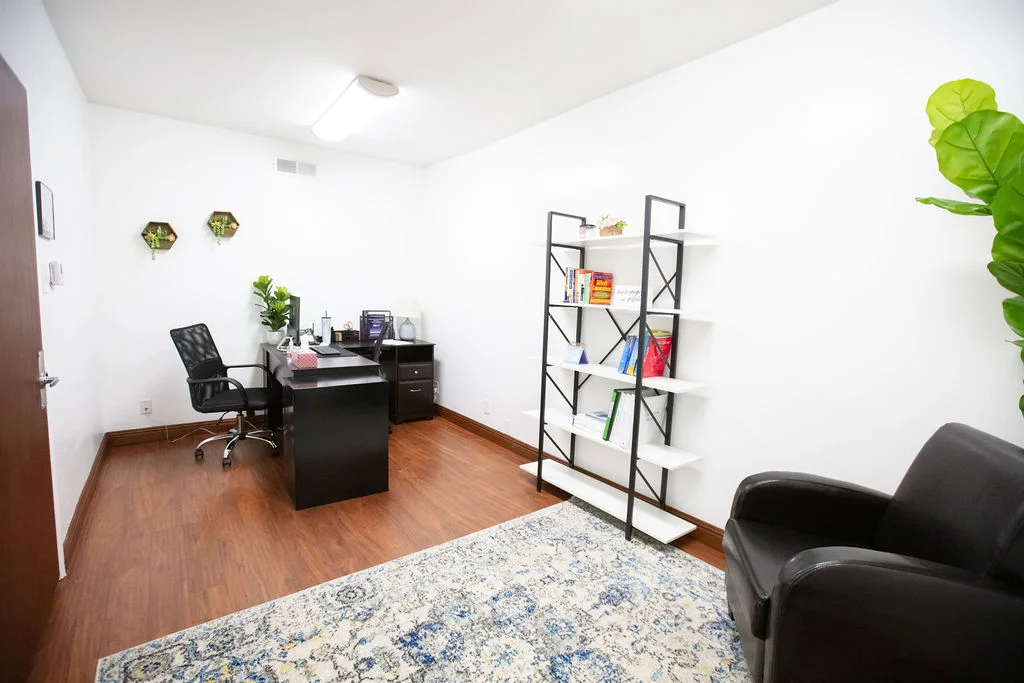 Outpatient Los Angeles - Photo 5