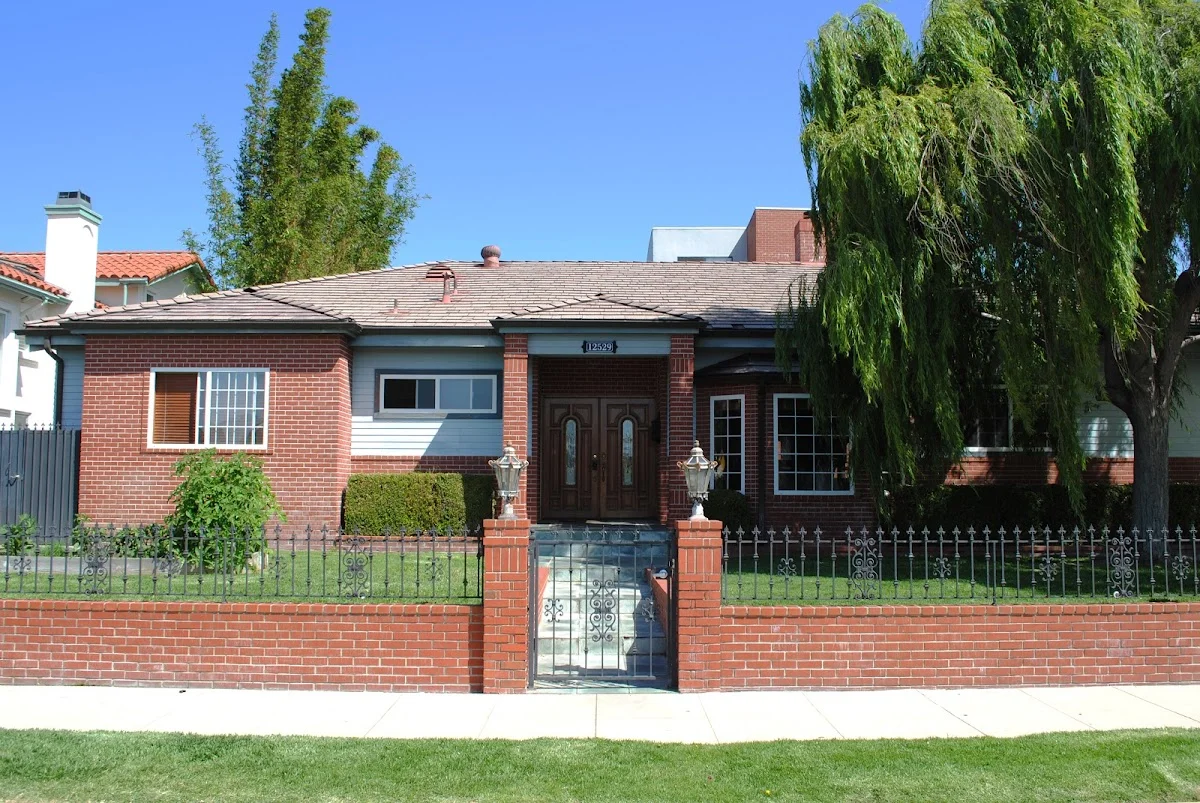 The Last House | Los Angeles Men's Sober Living Program - Photo 1