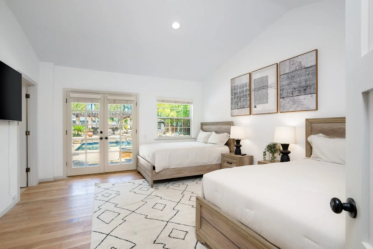 Profound Treatment Center Los Angeles - Photo 2