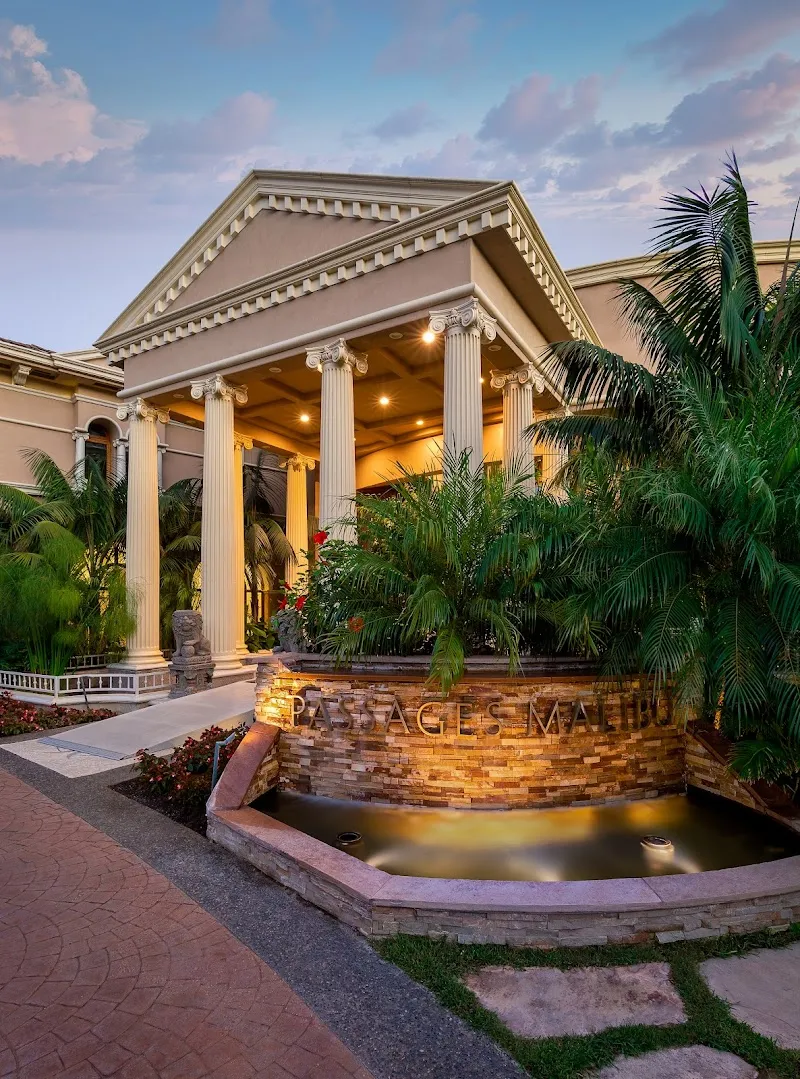 Passages Malibu - Photo 2