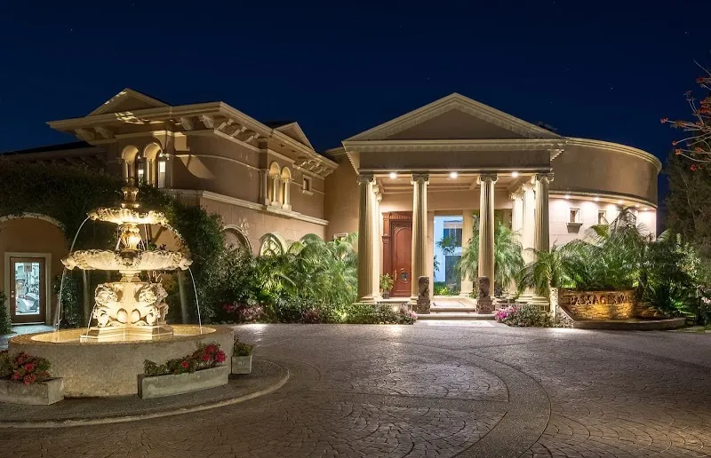 Passages Malibu - Photo 5