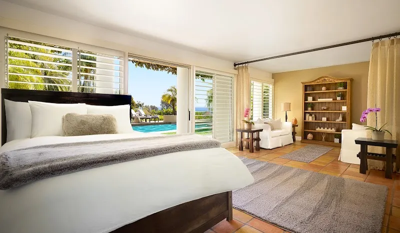 Summit Malibu - Photo 2